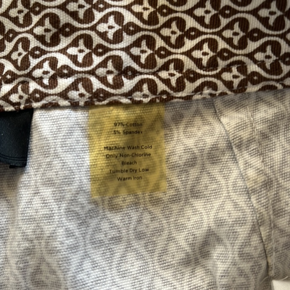 Talbots Patterned Bermuda Shorts - Picture 4 of 6
